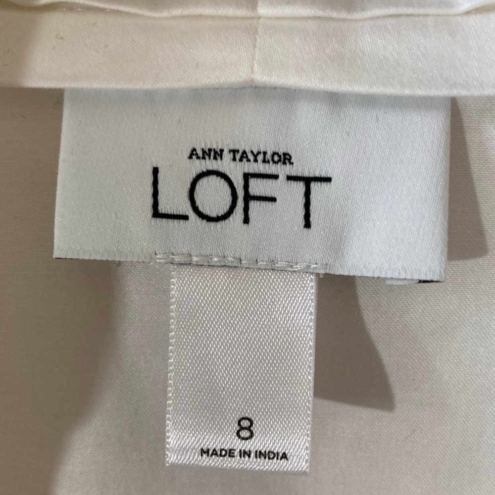 LOFT White Ruffle Button Front Long Sleeve Blouse Size 8 - Picture 4 of 5